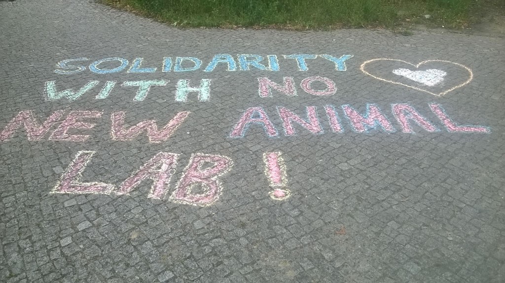 chalking-no-new-animal-lab-berlin